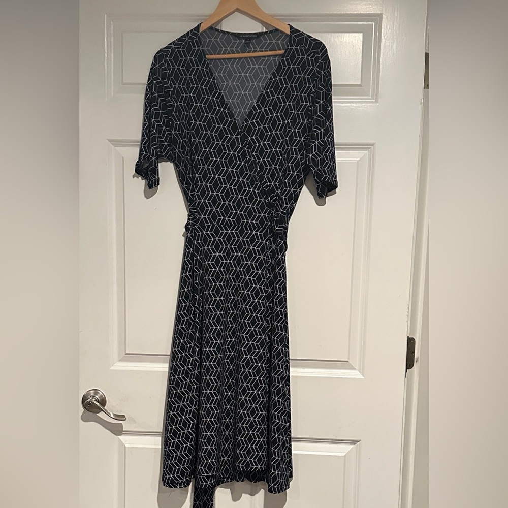 41 Hawthorn Black & White Geometric Wrap-Style Blouse